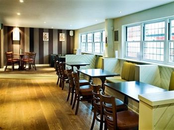 Montgomery'S Hotel Honiton Buitenkant foto